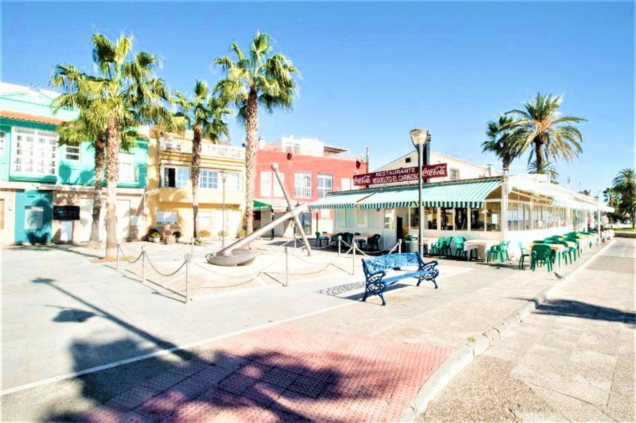 Small Building With 2 * Málaga